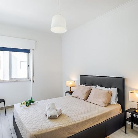 Sleeptubal Moderne Accommodatie Alhos Vedros المظهر الخارجي الصورة