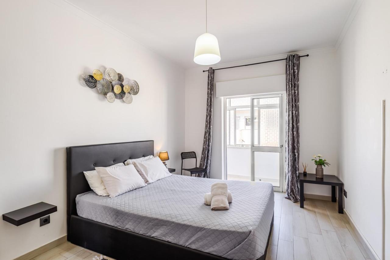 Sleeptubal Moderne Accommodatie Alhos Vedros المظهر الخارجي الصورة