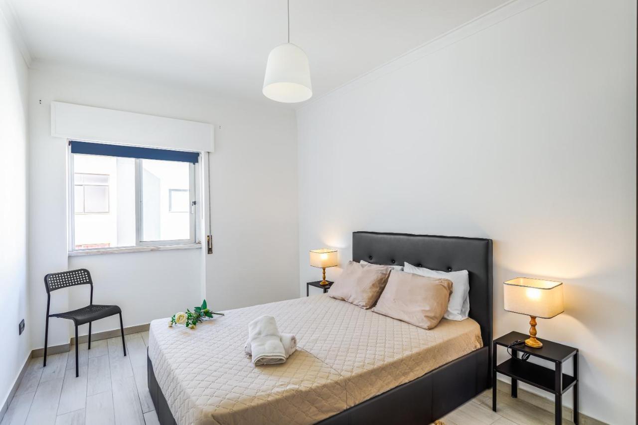 Sleeptubal Moderne Accommodatie Alhos Vedros المظهر الخارجي الصورة