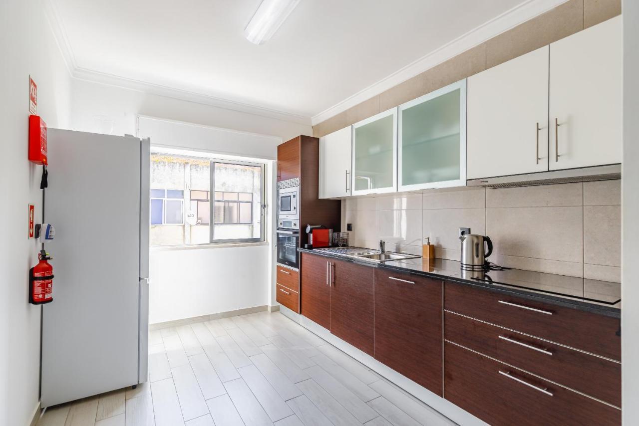 Sleeptubal Moderne Accommodatie Alhos Vedros المظهر الخارجي الصورة